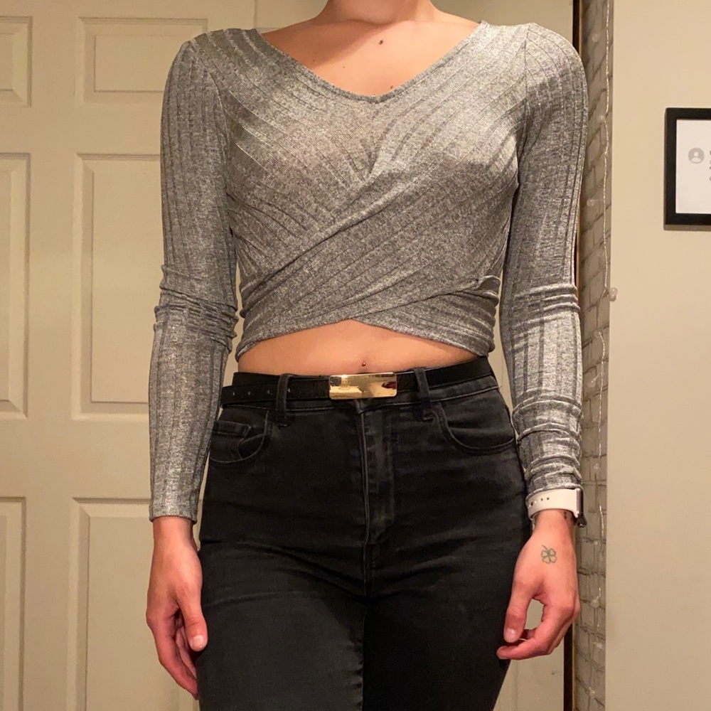 Gray sparkly wrap long sleeve crop top